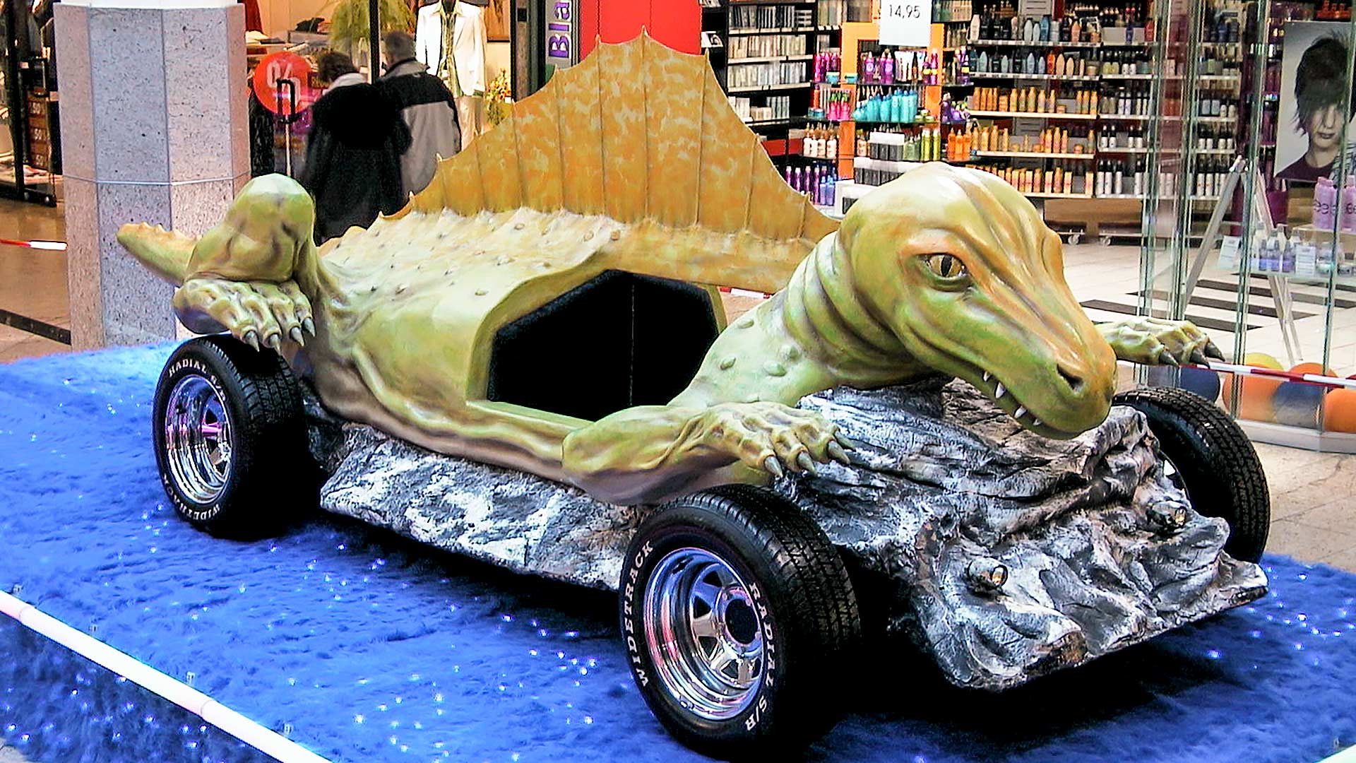 Dino Car
